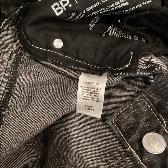 High Waist Ankle Mom Jeans - Picture 8 of 11